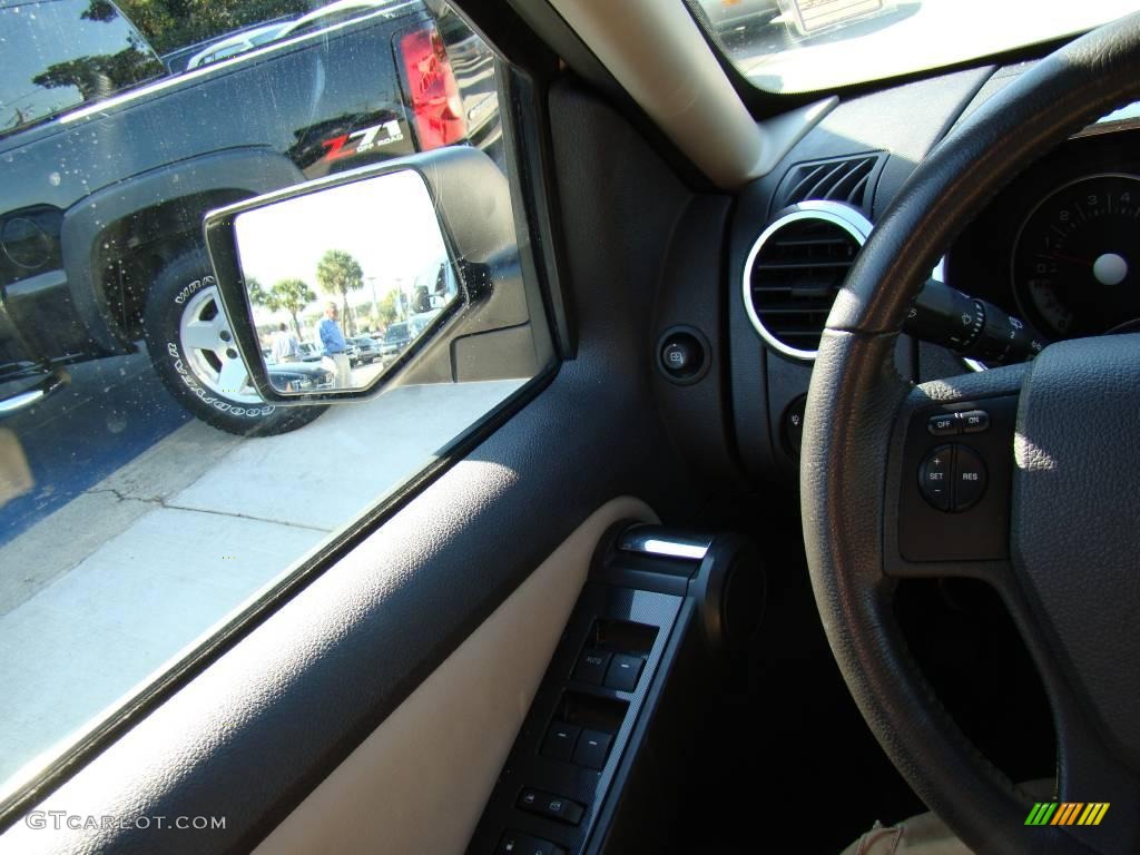 2008 Explorer XLT - White Suede / Camel photo #17