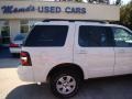 2008 White Suede Ford Explorer XLT  photo #24