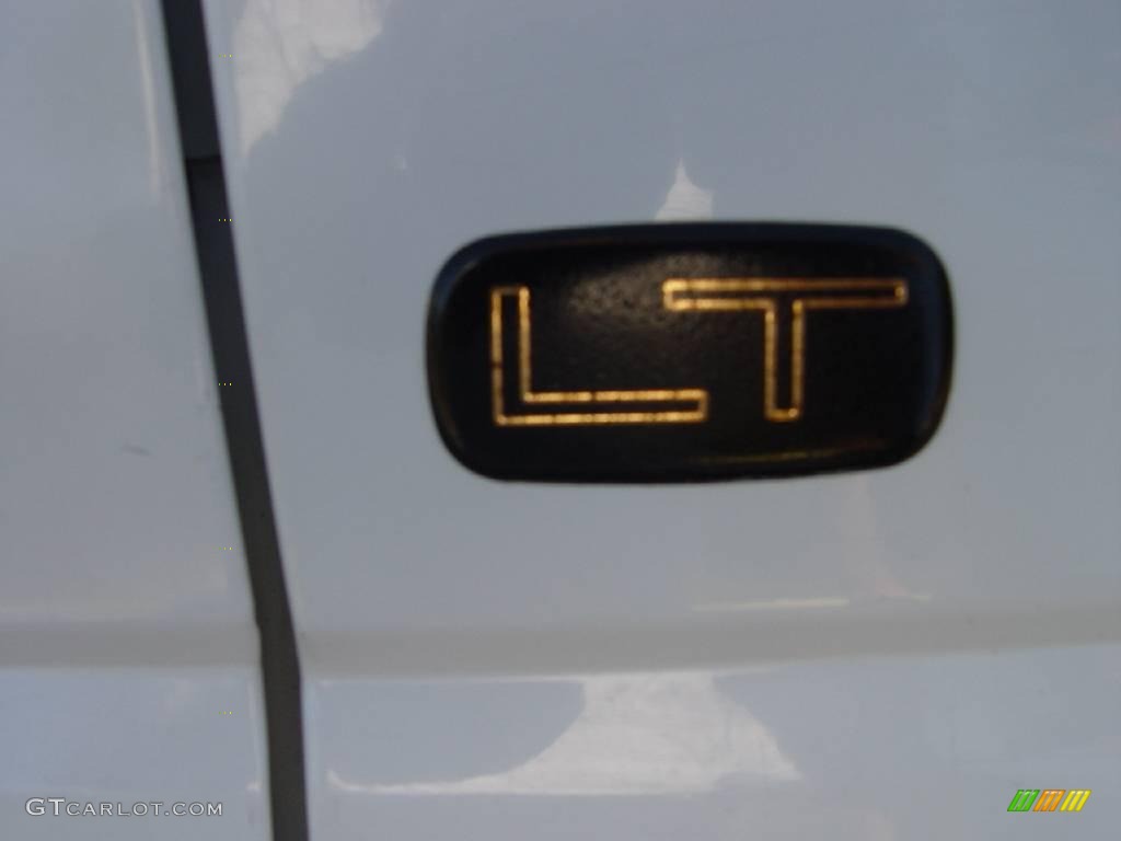 1999 Tahoe LT 4x4 - Summit White / Neutral photo #19