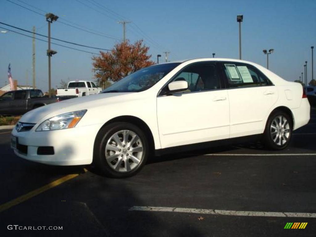 2007 Accord SE V6 Sedan - Taffeta White / Ivory photo #2