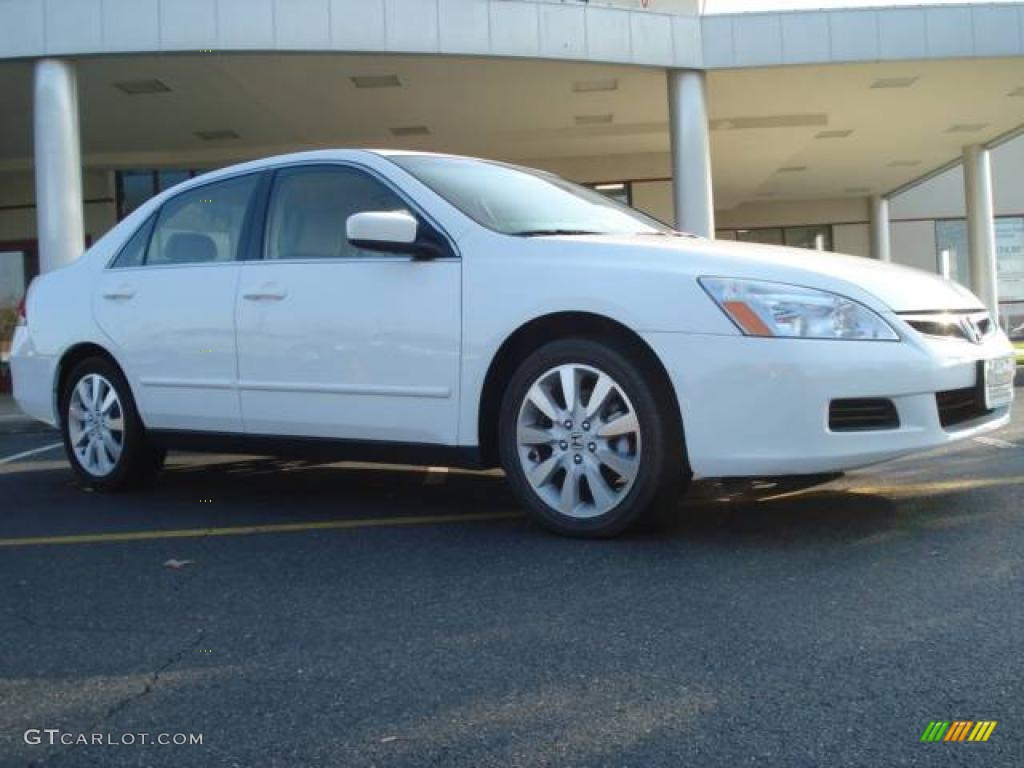 2007 Accord SE V6 Sedan - Taffeta White / Ivory photo #7
