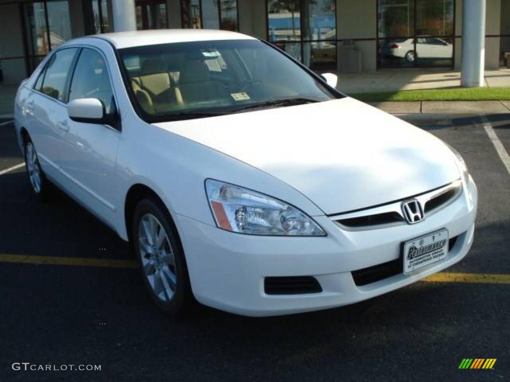 2007 Accord SE V6 Sedan - Taffeta White / Ivory photo #8