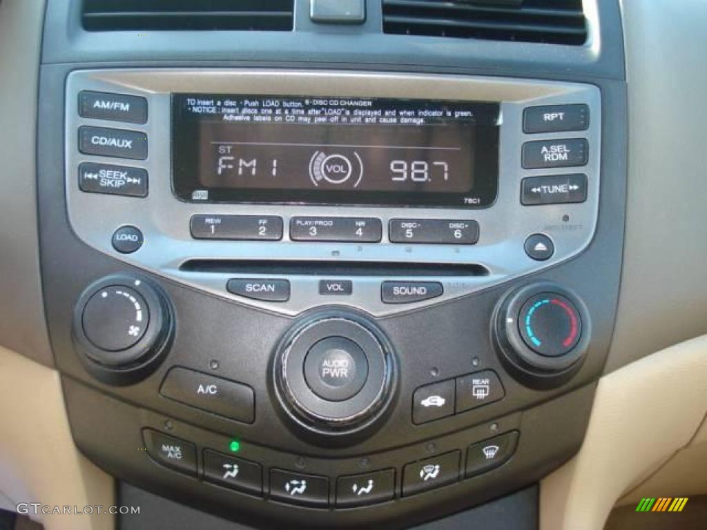 2007 Accord SE V6 Sedan - Taffeta White / Ivory photo #15