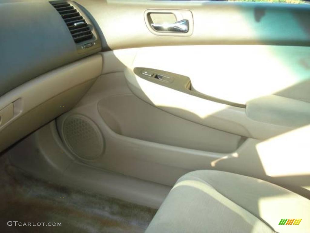 2007 Accord SE V6 Sedan - Taffeta White / Ivory photo #18