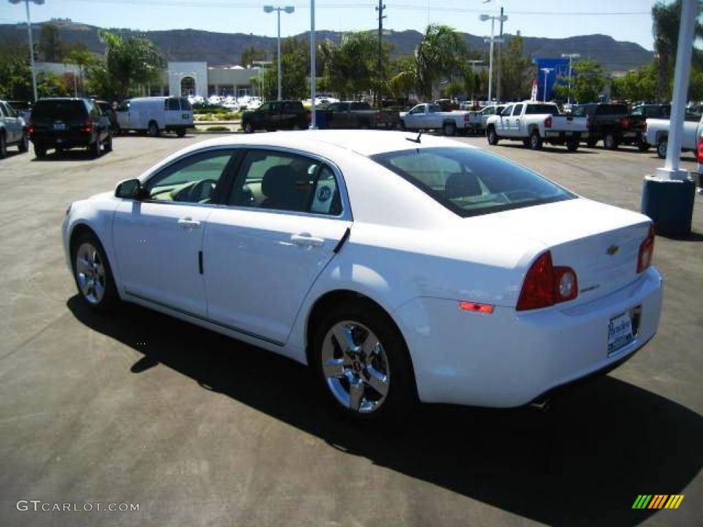 2009 Malibu LT Sedan - Summit White / Titanium photo #5