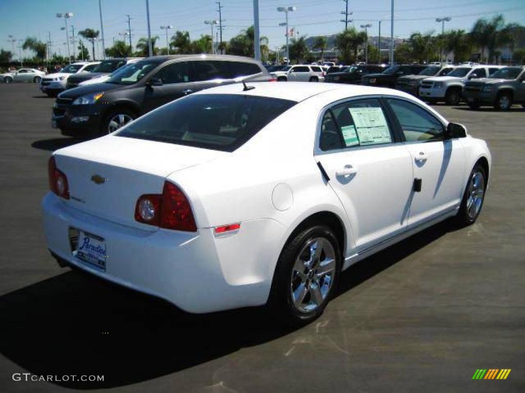 2009 Malibu LT Sedan - Summit White / Titanium photo #6