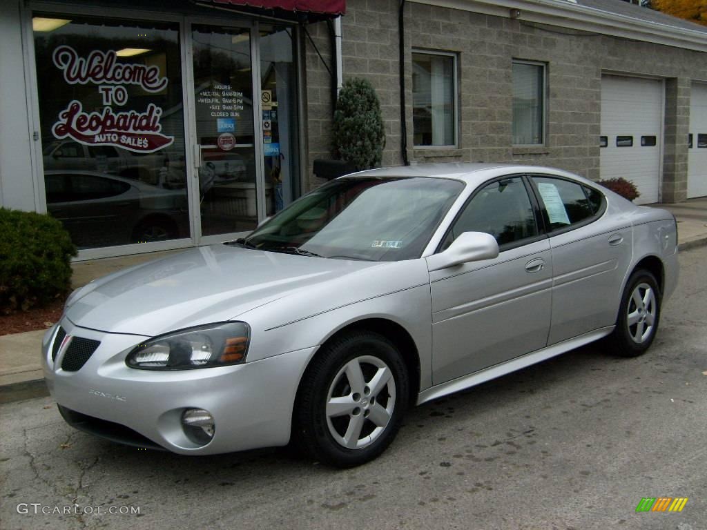 2005 Grand Prix Sedan - Galaxy Silver Metallic / Dark Pewter photo #1