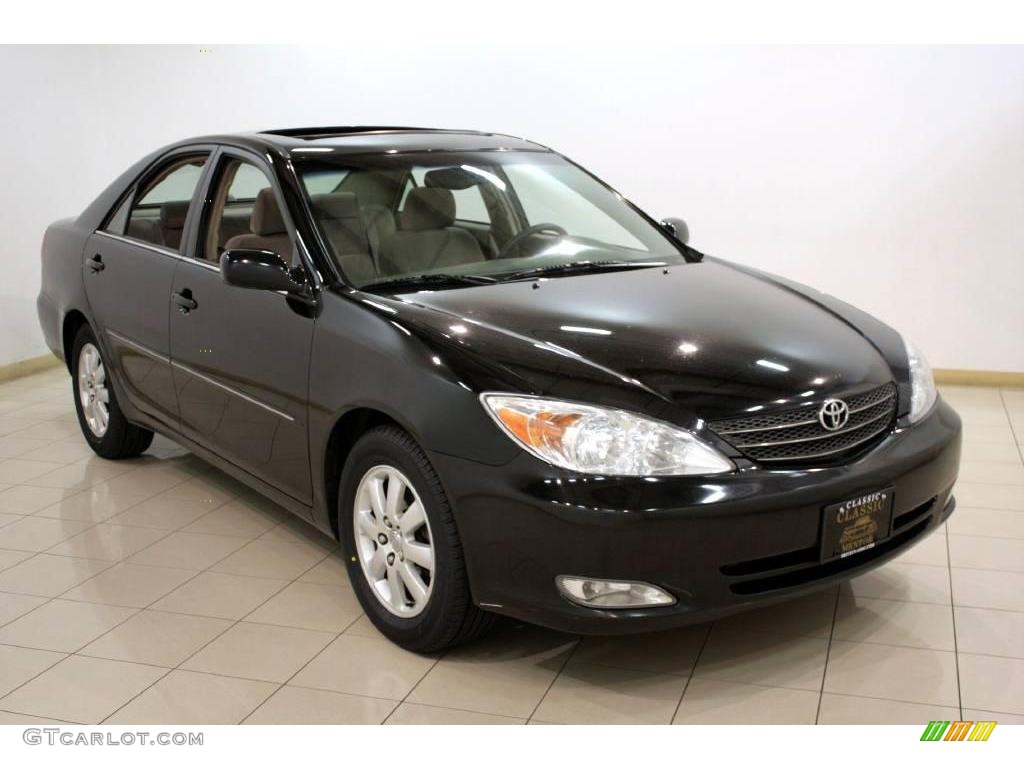 2004 Camry XLE - Black / Taupe photo #1