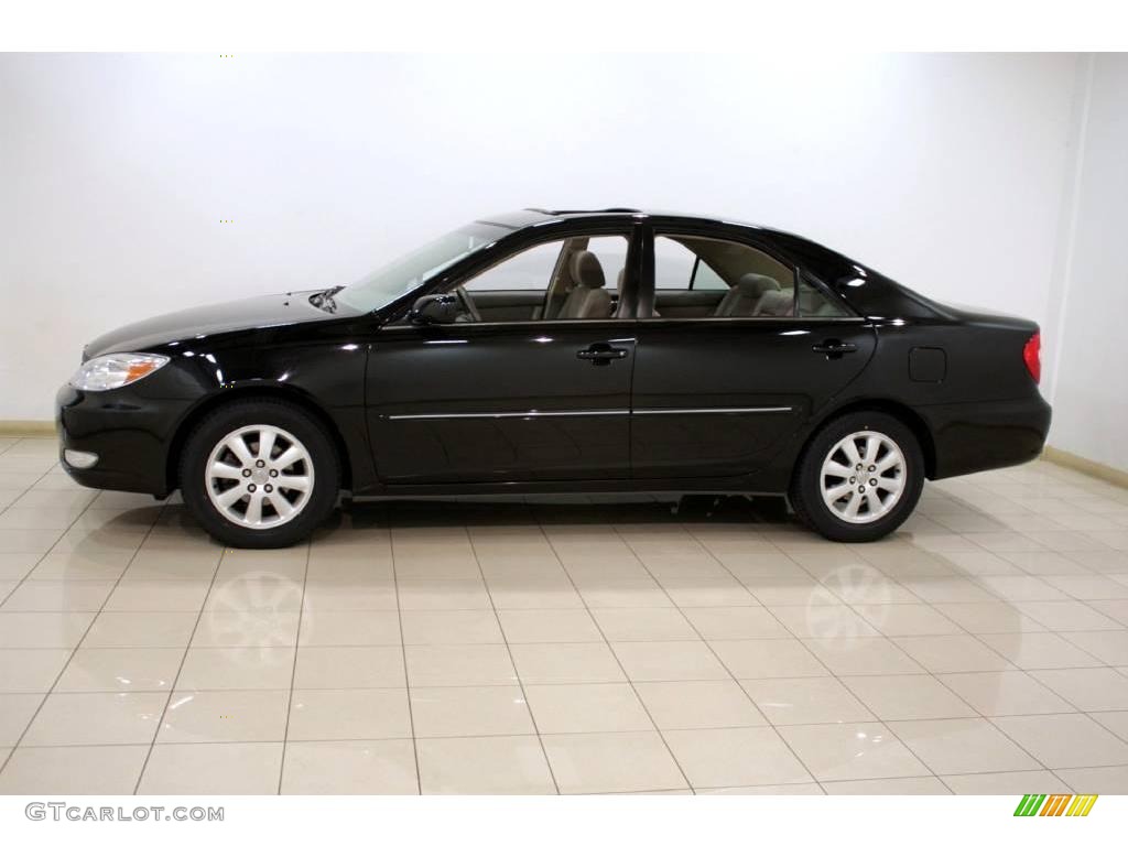 2004 Camry XLE - Black / Taupe photo #4