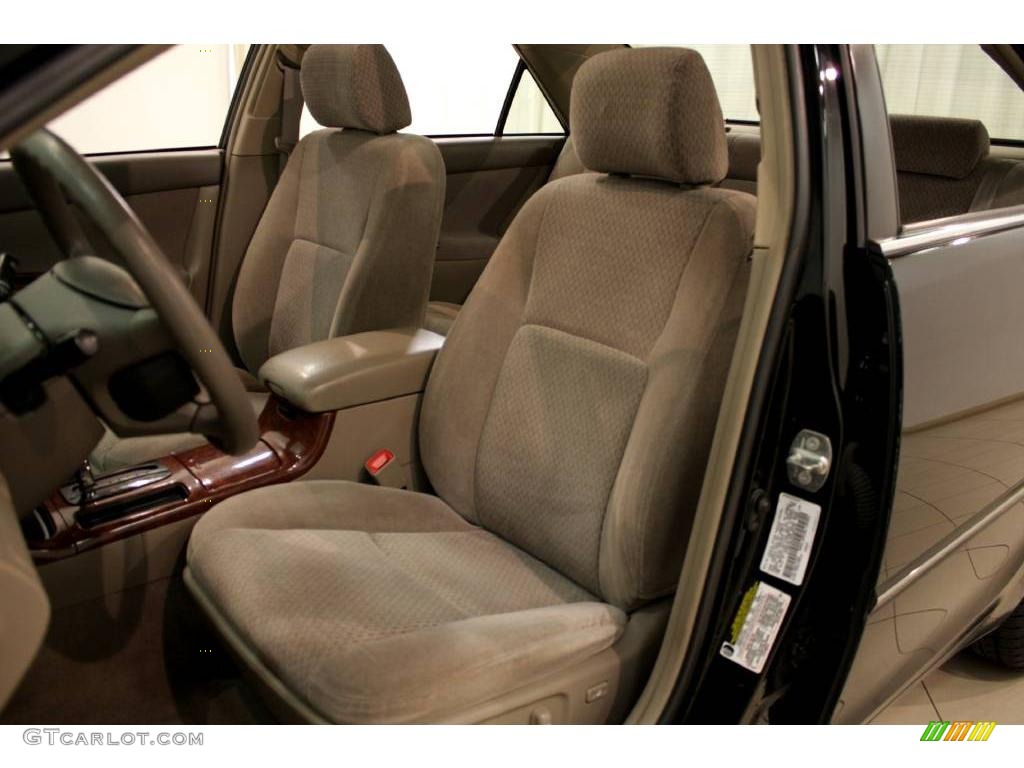 2004 Camry XLE - Black / Taupe photo #11