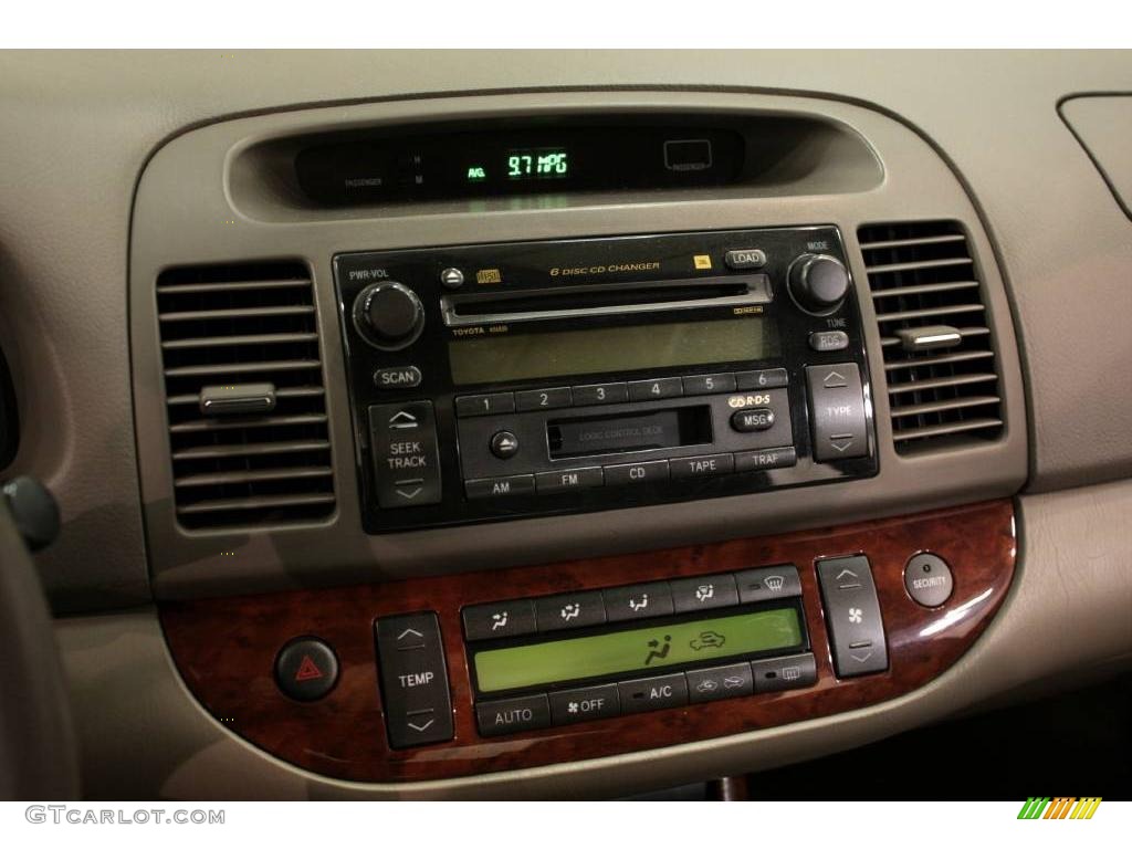 2004 Camry XLE - Black / Taupe photo #14