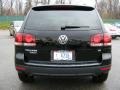 2009 Black Uni Volkswagen Touareg 2 VR6  photo #4