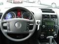 Black Uni - Touareg 2 VR6 Photo No. 14