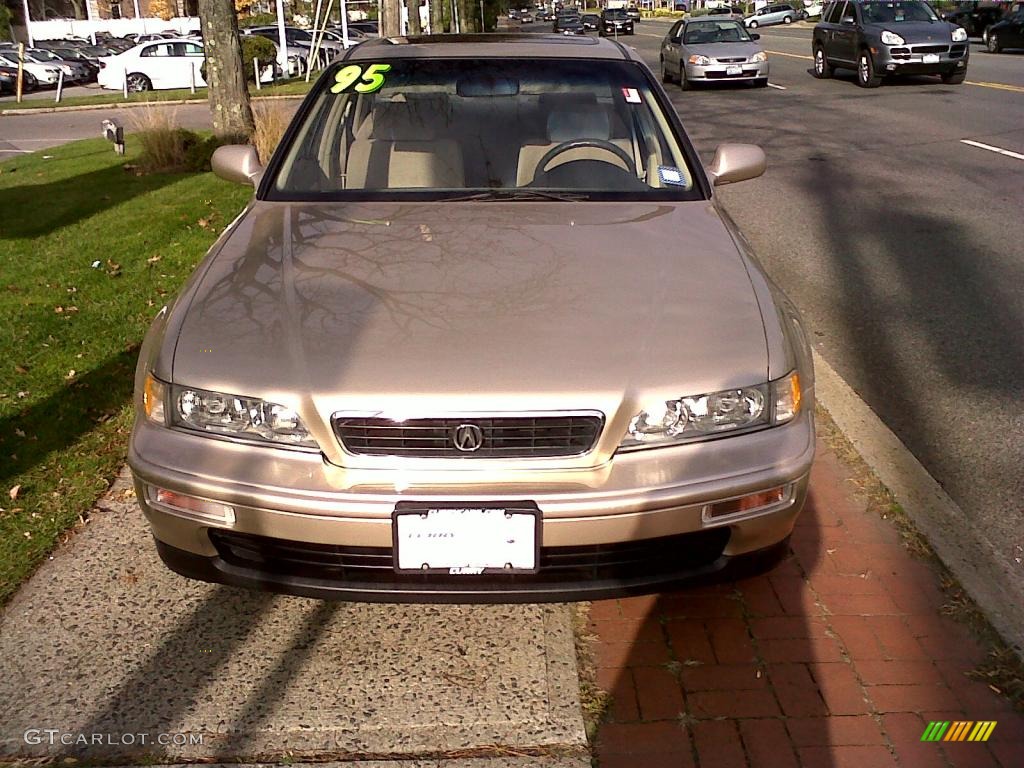 1995 Legend L Sedan - Desert Mist Metallic / Parchment photo #3