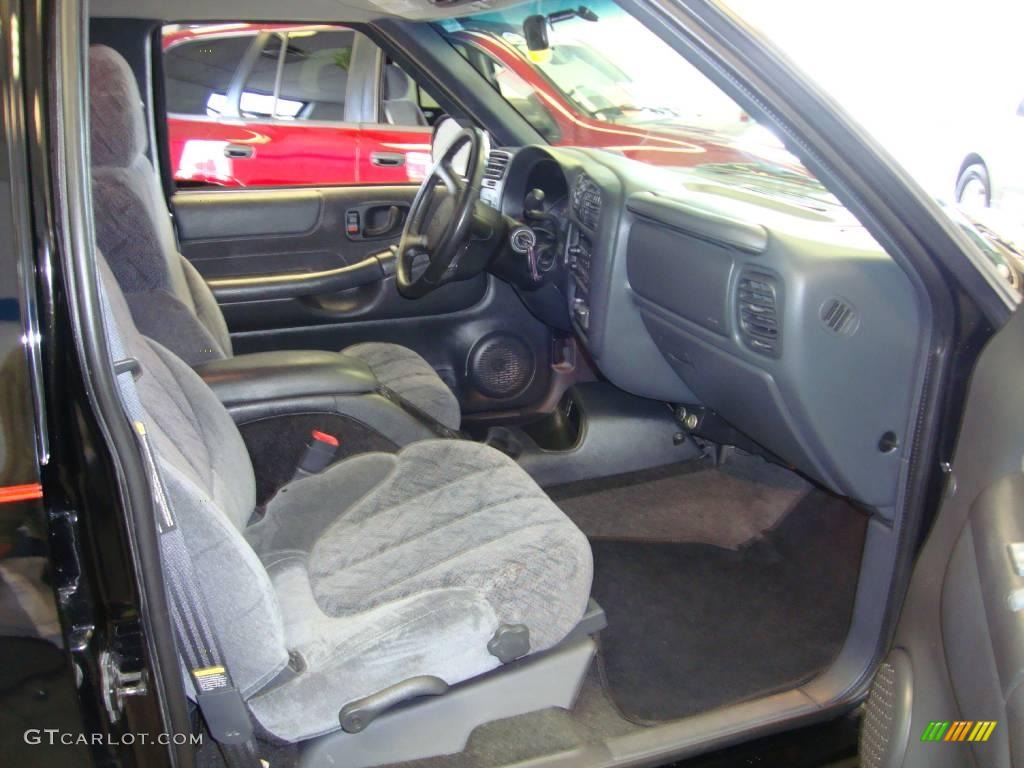 2001 S10 LS Crew Cab 4x4 - Onyx Black / Graphite photo #16