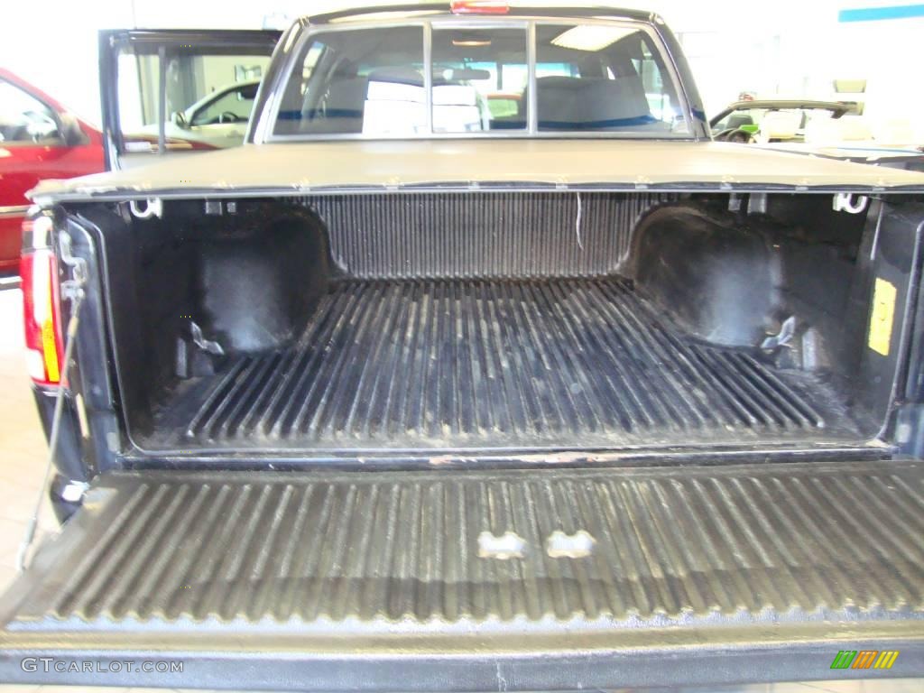 2001 S10 LS Crew Cab 4x4 - Onyx Black / Graphite photo #20