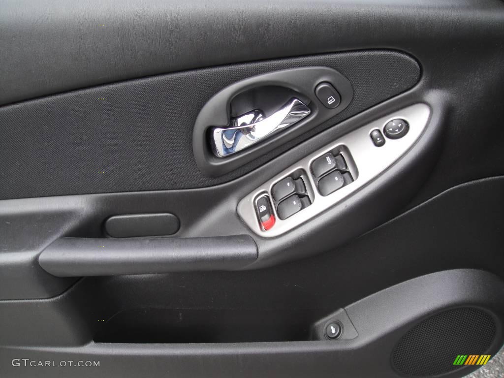 2006 Malibu Maxx LT Wagon - Silverstone Metallic / Ebony Black photo #8