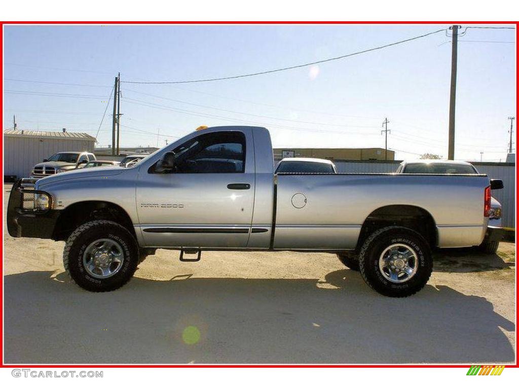 2003 Ram 2500 ST Regular Cab 4x4 - Bright Silver Metallic / Dark Slate Gray photo #2