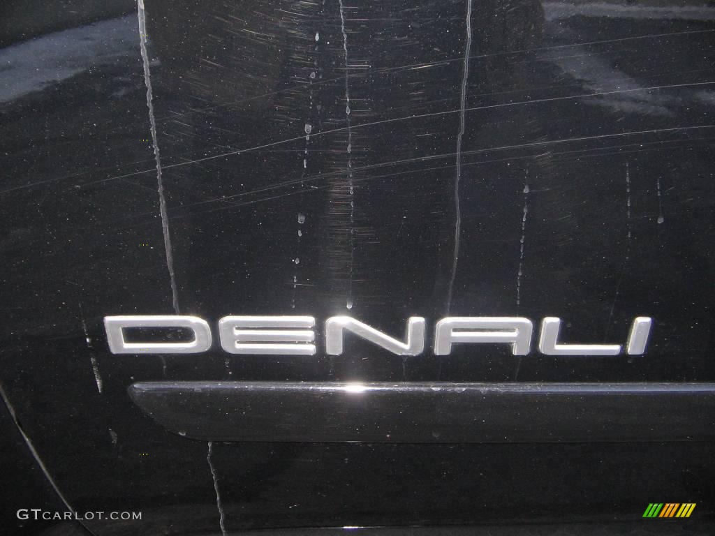 2007 Envoy Denali 4x4 - Onyx Black / Light Gray photo #9