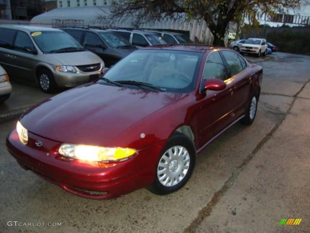 2000 Alero GL Sedan - Ruby Red / Pewter photo #3