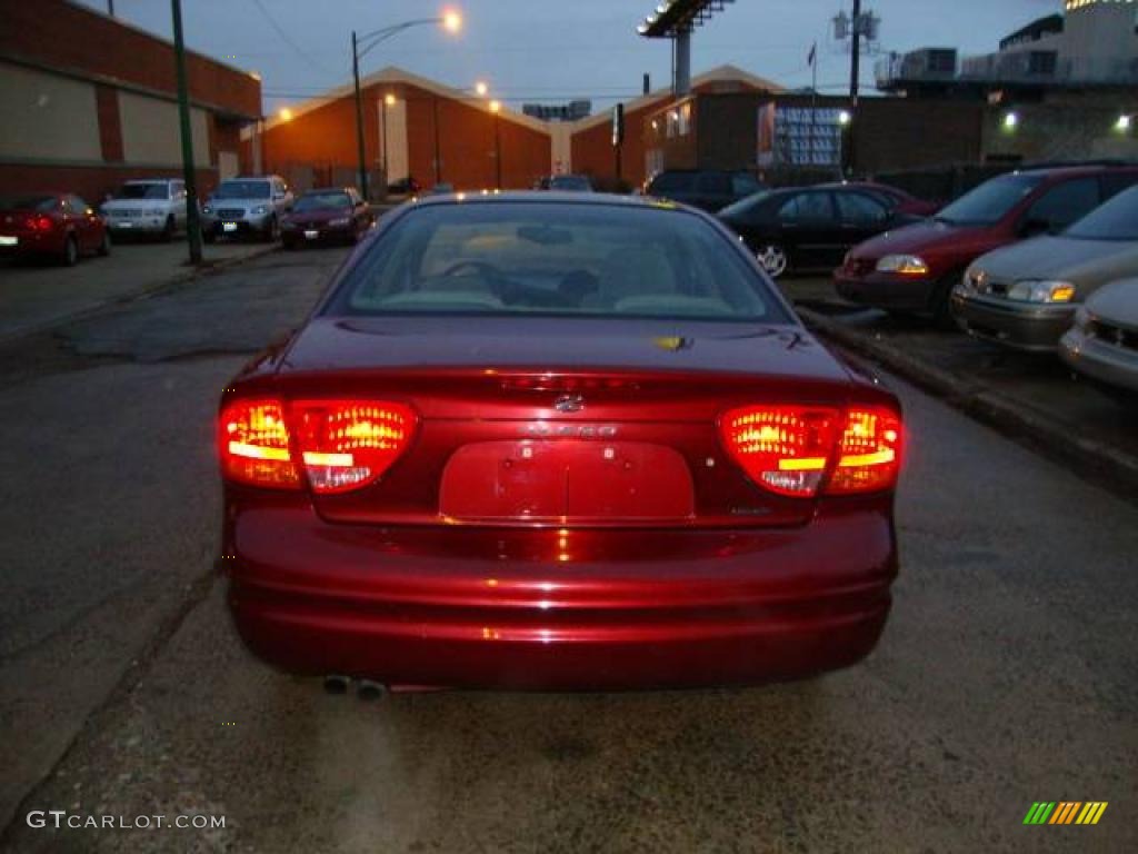 2000 Alero GL Sedan - Ruby Red / Pewter photo #7