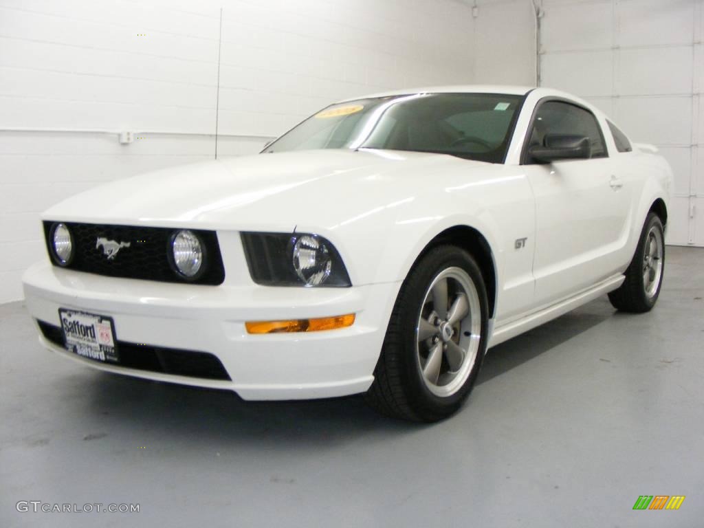 2005 Mustang GT Premium Coupe - Performance White / Medium Parchment photo #1