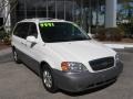 2005 Clear White Kia Sedona EX  photo #1