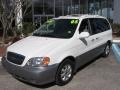 2005 Clear White Kia Sedona EX  photo #4