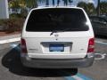 2005 Clear White Kia Sedona EX  photo #8