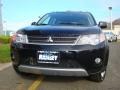 2009 Labrador Black Pearl Mitsubishi Outlander SE 4WD  photo #2