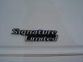 2008 Vibrant White Lincoln Town Car Signature Limited  photo #15