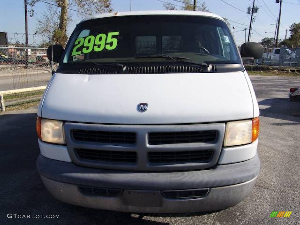 1999 Ram Van 3500 Maxi Commercial - Bright White / Mist Gray photo #2