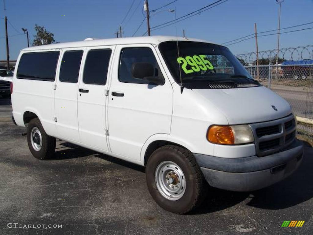 1999 Ram Van 3500 Maxi Commercial - Bright White / Mist Gray photo #3