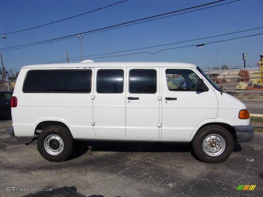 1999 Ram Van 3500 Maxi Commercial - Bright White / Mist Gray photo #4