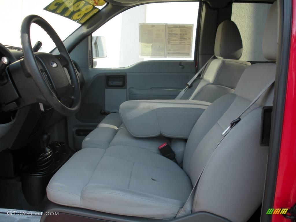 2005 F150 XL SuperCab 4x4 - Bright Red / Medium Flint Grey photo #9