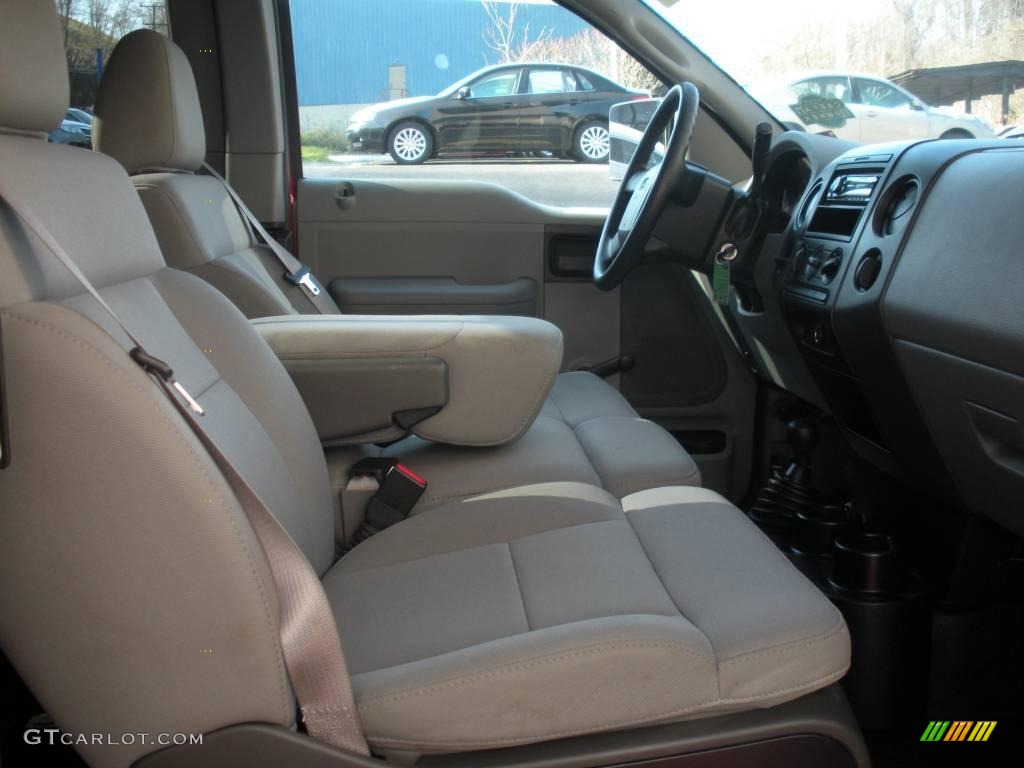 2005 F150 XL SuperCab 4x4 - Bright Red / Medium Flint Grey photo #11