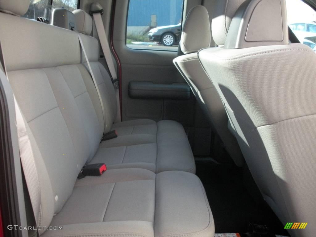 2005 F150 XL SuperCab 4x4 - Bright Red / Medium Flint Grey photo #12