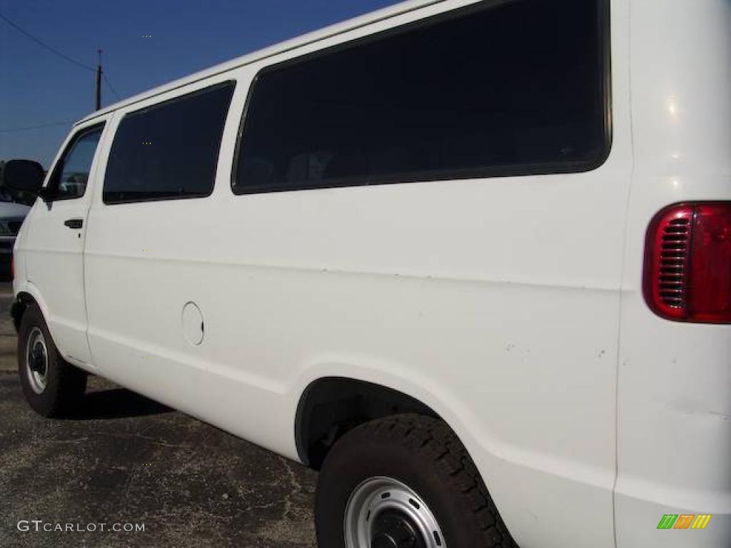 1999 Ram Van 3500 Maxi Commercial - Bright White / Mist Gray photo #9