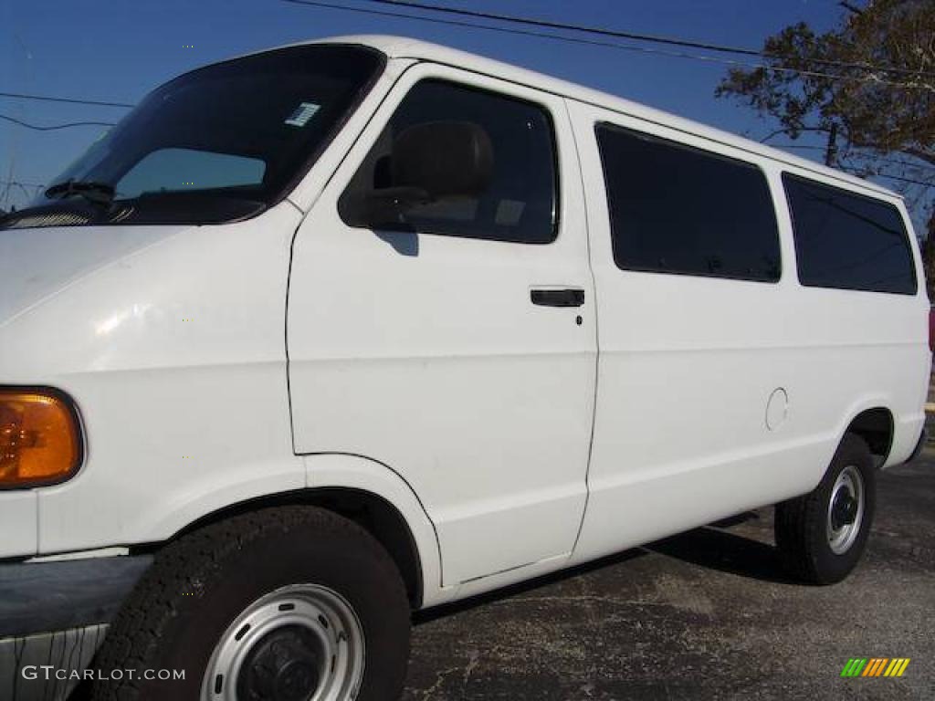 1999 Ram Van 3500 Maxi Commercial - Bright White / Mist Gray photo #10