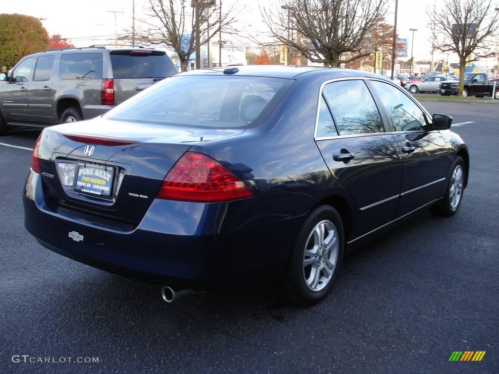 2006 Accord EX-L Sedan - Royal Blue Pearl / Gray photo #4