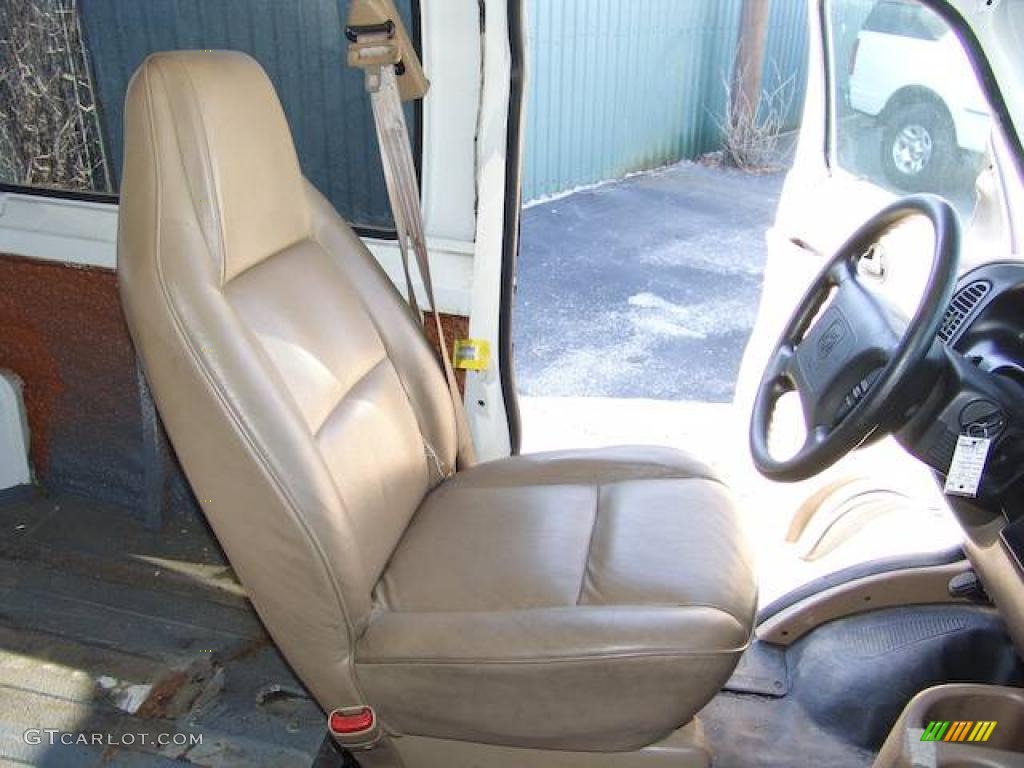 1999 Ram Van 3500 Maxi Commercial - Bright White / Mist Gray photo #27