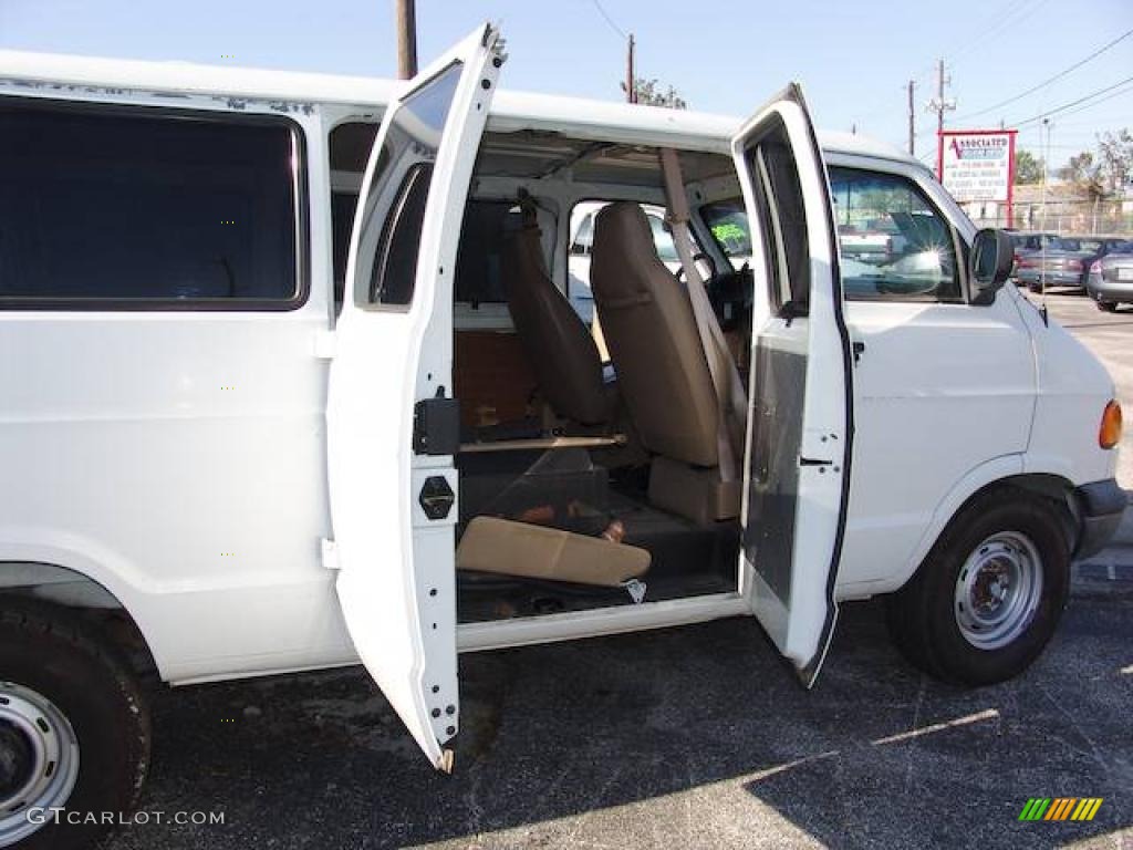 1999 Ram Van 3500 Maxi Commercial - Bright White / Mist Gray photo #28