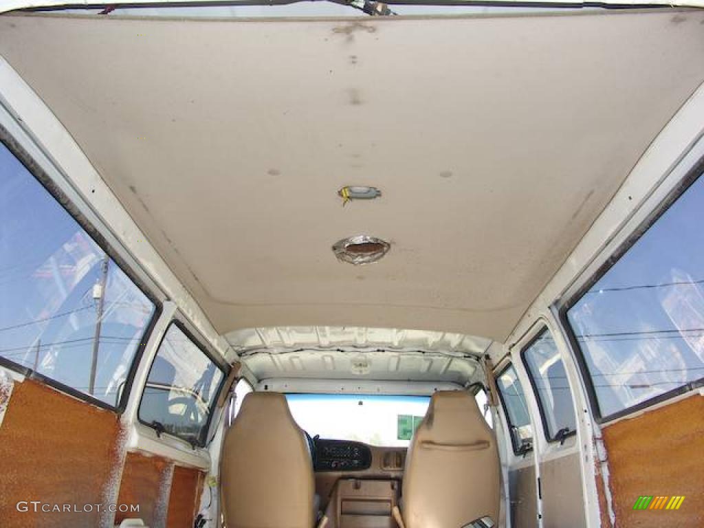 1999 Ram Van 3500 Maxi Commercial - Bright White / Mist Gray photo #31