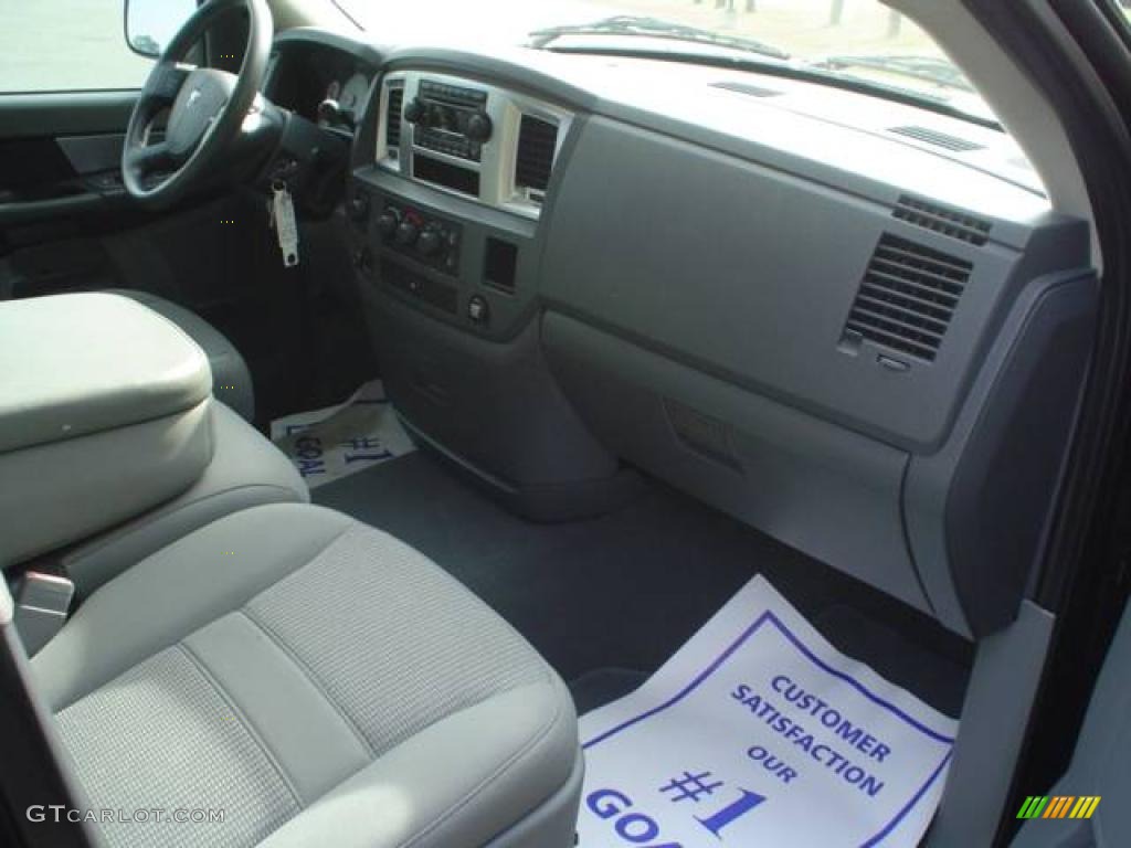 2008 Ram 1500 Big Horn Edition Quad Cab 4x4 - Brilliant Black Crystal Pearl / Medium Slate Gray photo #20