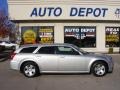 2008 Bright Silver Metallic Dodge Magnum   photo #1