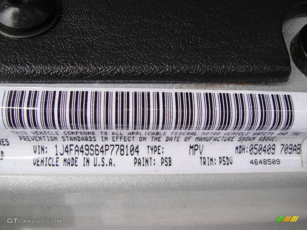 2004 Wrangler Sport 4x4 - Bright Silver Metallic / Dark Slate Gray photo #15