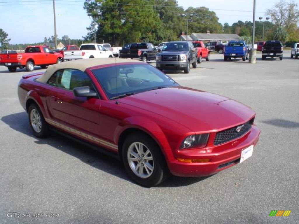 2007 Mustang V6 Deluxe Convertible - Redfire Metallic / Medium Parchment photo #3