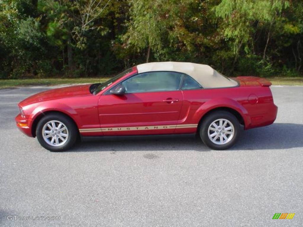 2007 Mustang V6 Deluxe Convertible - Redfire Metallic / Medium Parchment photo #8