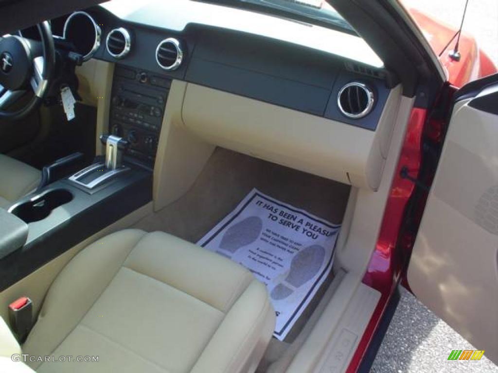 2007 Mustang V6 Deluxe Convertible - Redfire Metallic / Medium Parchment photo #18