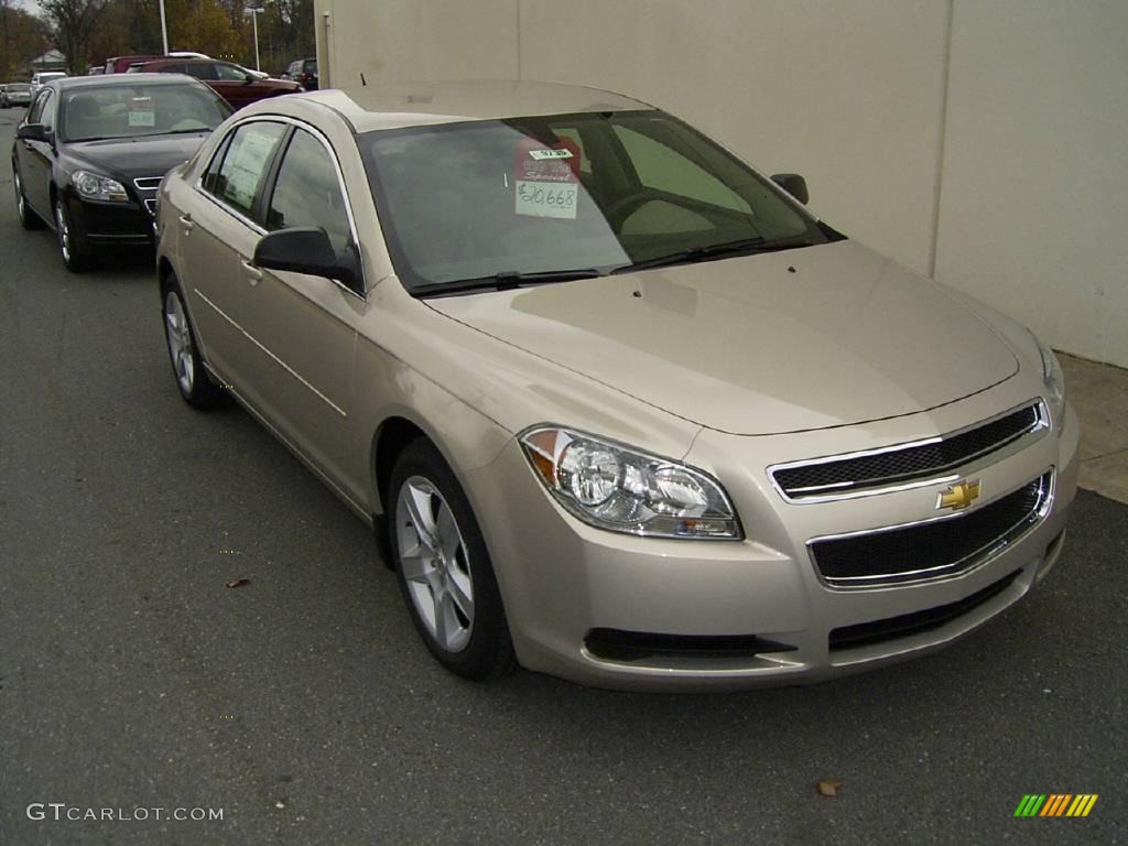 2010 Malibu LS Sedan - Gold Mist Metallic / Cocoa/Cashmere photo #5